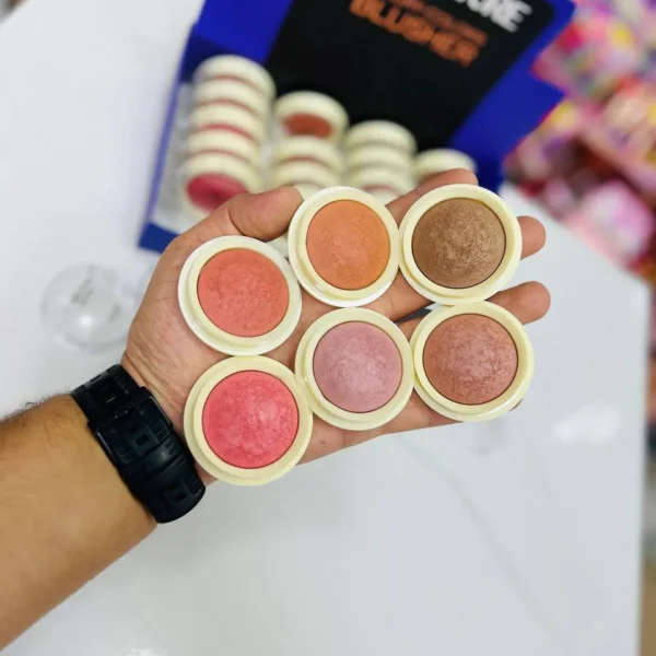 رژگونه پودری کاریکچر