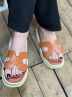 صندل هرمس لزدار